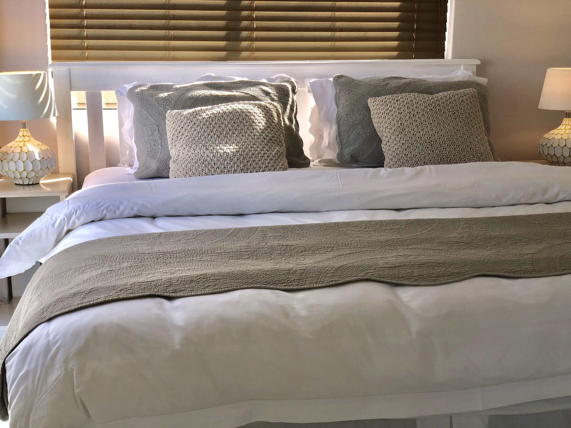 5 Options Guest House 布鲁堡史特兰 外观 照片